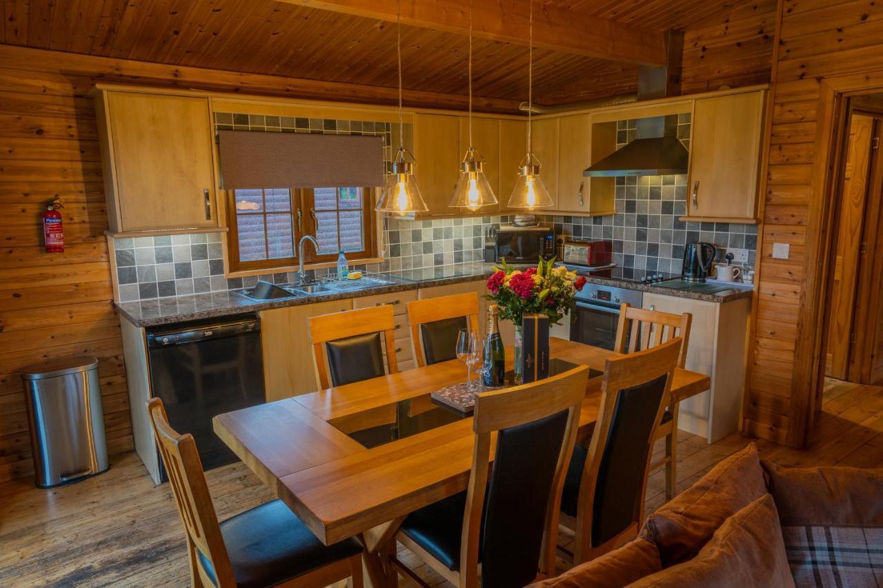 Wall Eden Farm - Luxury Log Cabins And Glamping Highbridge Zewnętrze zdjęcie