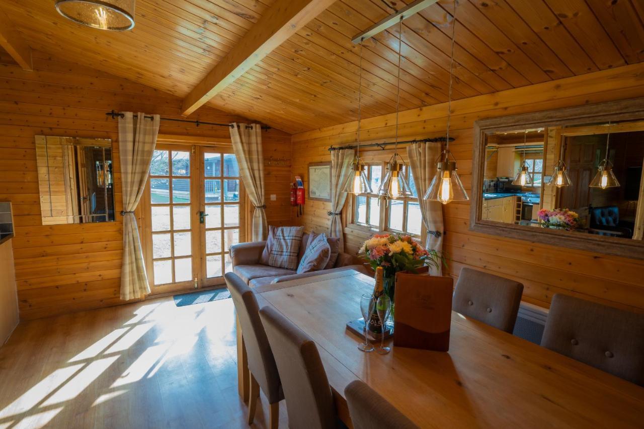 Wall Eden Farm - Luxury Log Cabins And Glamping Highbridge Zewnętrze zdjęcie