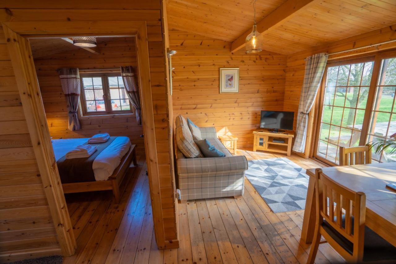 Wall Eden Farm - Luxury Log Cabins And Glamping Highbridge Zewnętrze zdjęcie
