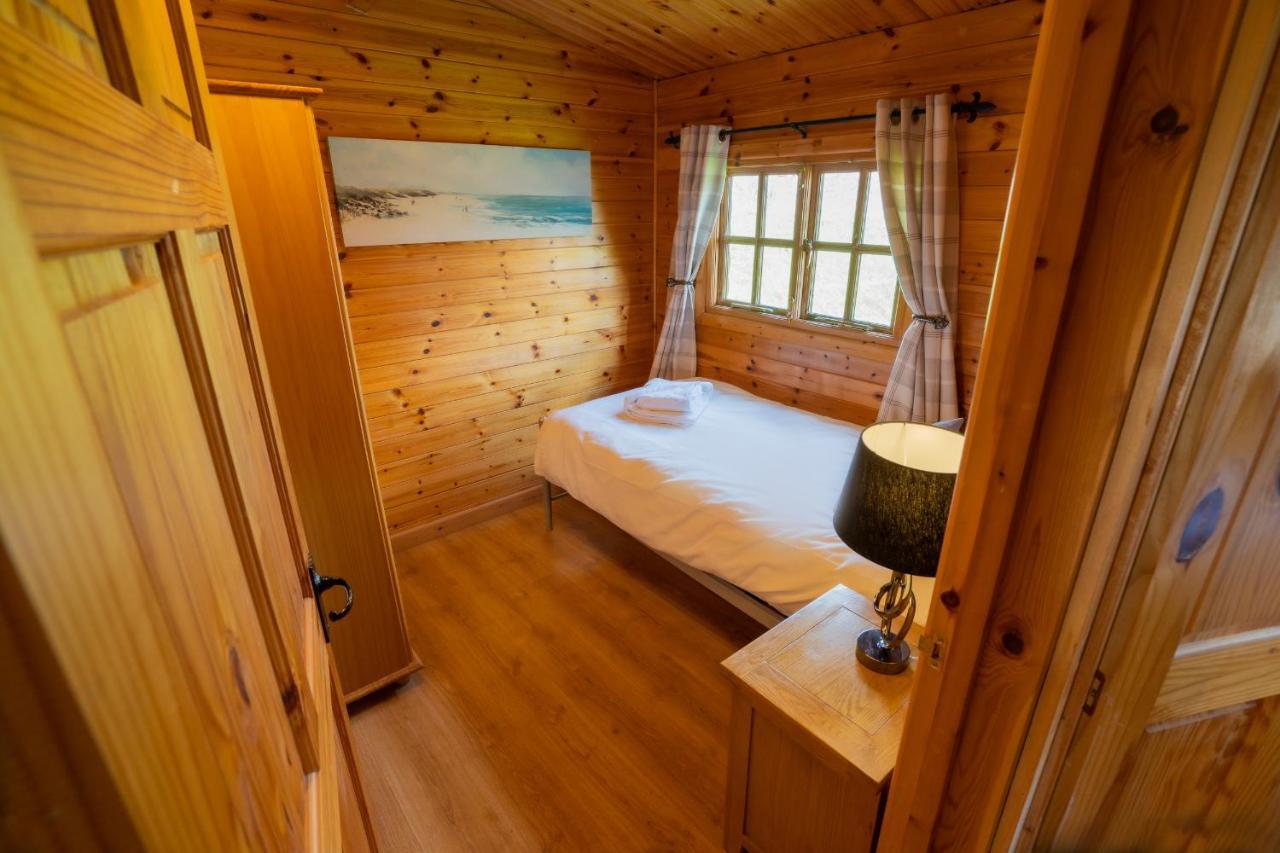 Wall Eden Farm - Luxury Log Cabins And Glamping Highbridge Zewnętrze zdjęcie